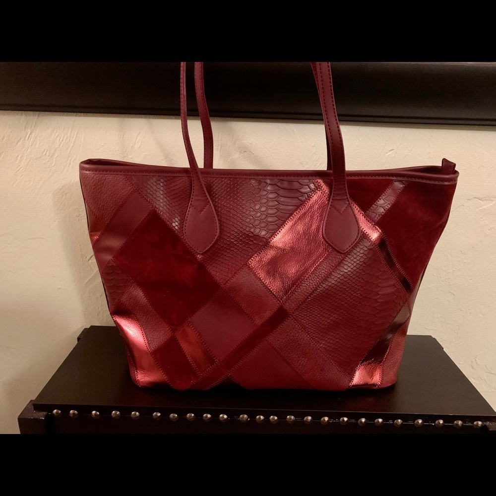 Imoshion Cranberry Tote Handbag